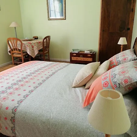 Evasion Authentique: Chambre De Charme Au Presbytere, - Fr-1-600-231 Bed and Breakfast Niort-la-Fontaine