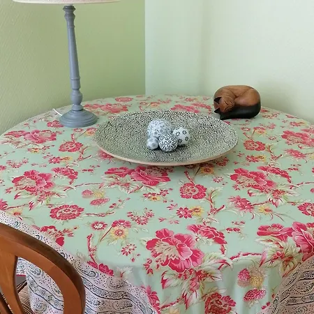 Evasion Authentique: Chambre De Charme Au Presbytere, - Fr-1-600-231 Bed and Breakfast